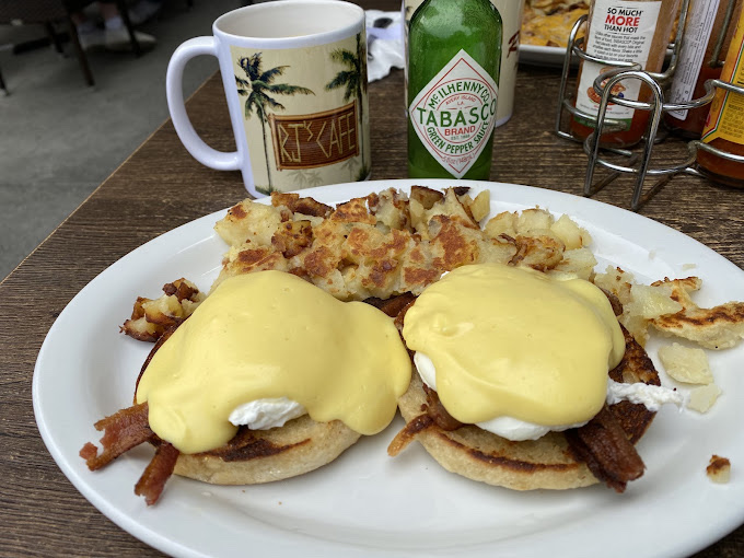 Eggs Benedict